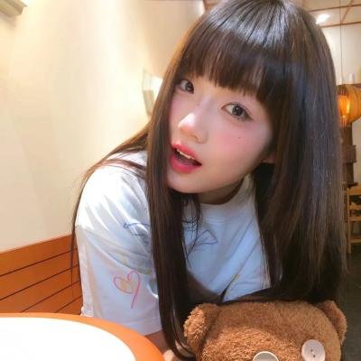 露露·贝特小姐